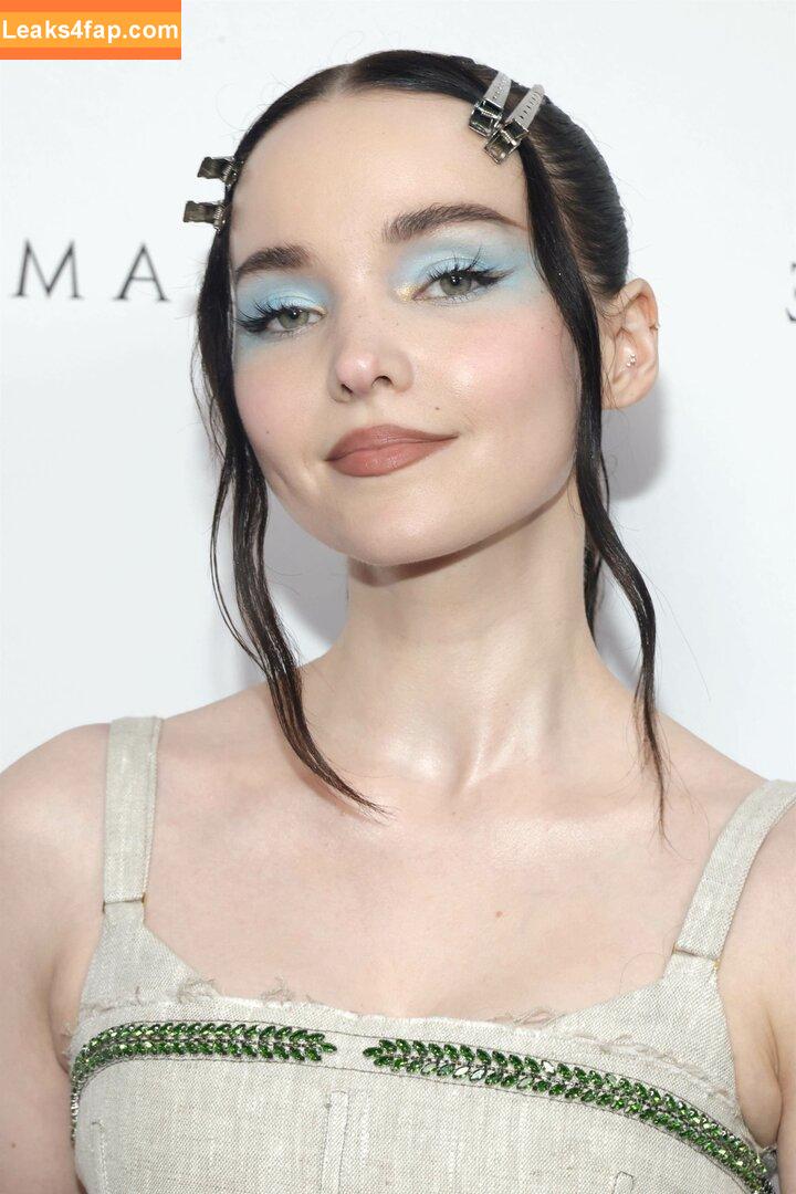 Dove Cameron / DoveCameron / darkwingdove leaked photo photo #0451