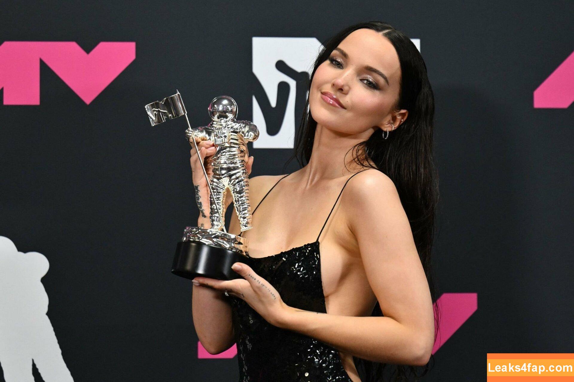 Dove Cameron / DoveCameron / darkwingdove leaked photo photo #0520