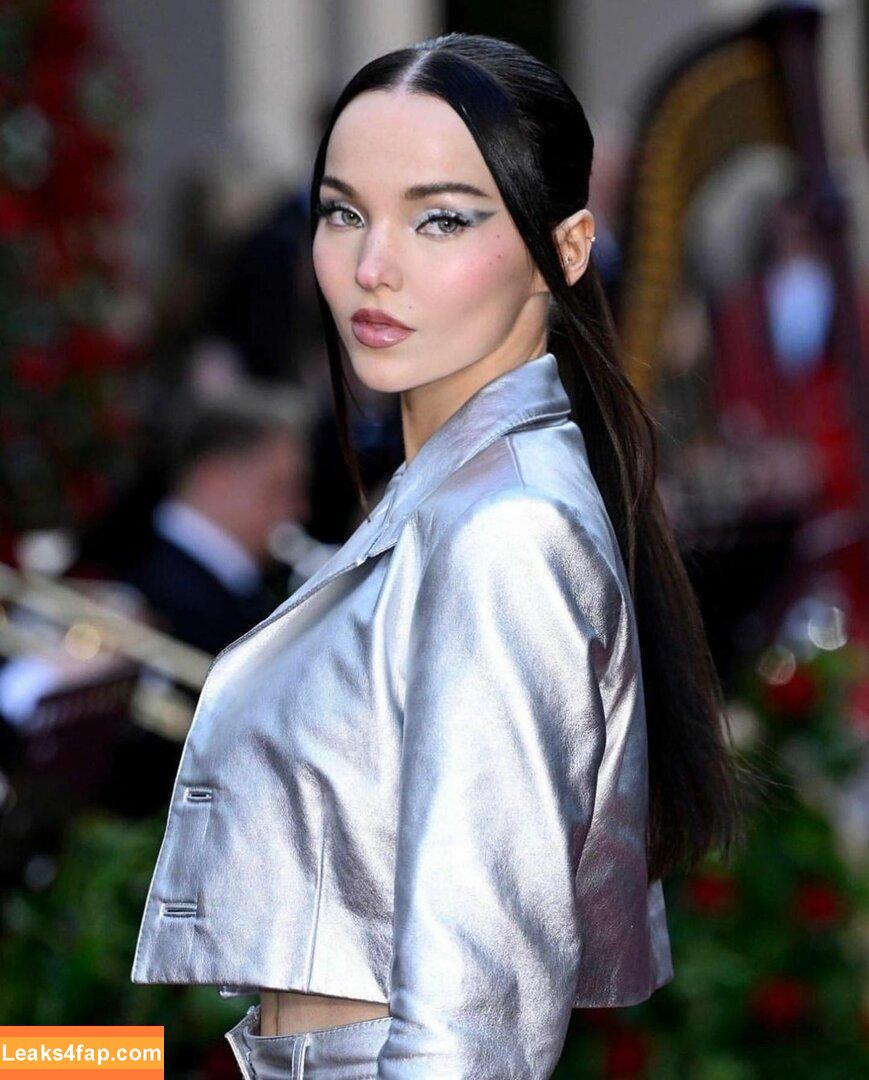 Dove Cameron / DoveCameron / darkwingdove leaked photo photo #0581