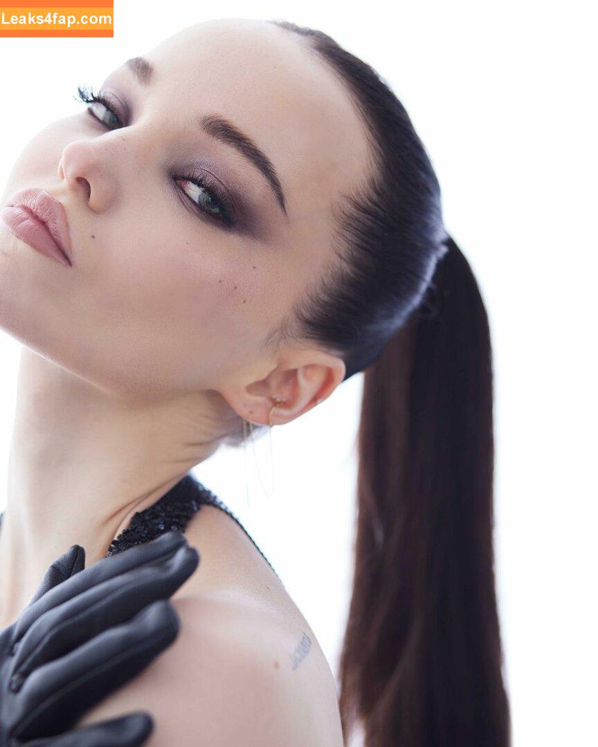 Dove Cameron / DoveCameron / darkwingdove leaked photo photo #0696