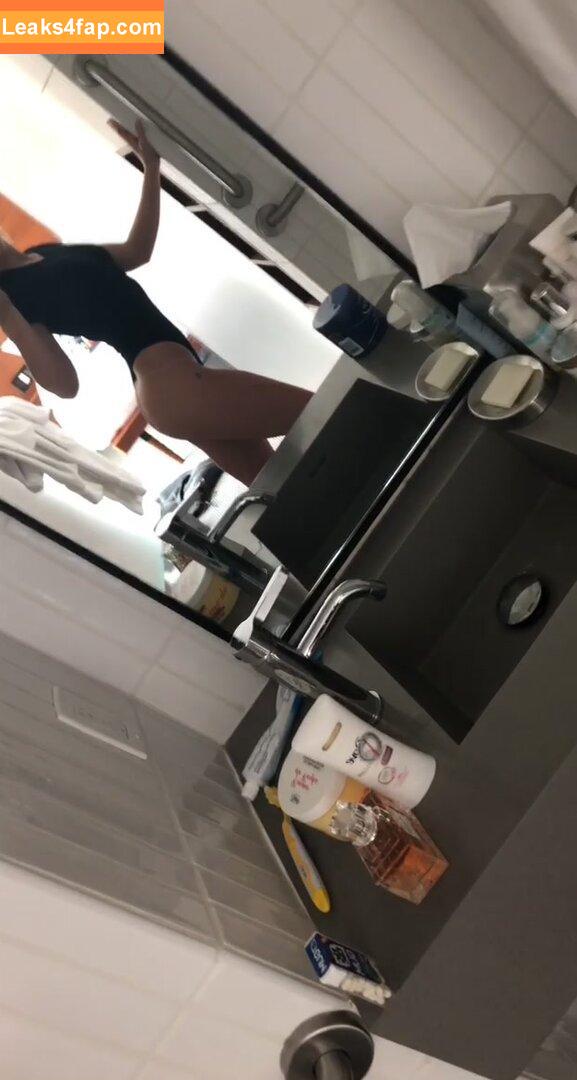 Dove Cameron / DoveCameron / darkwingdove leaked photo photo #0705