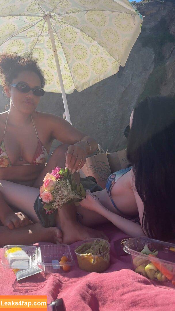 Dove Cameron / DoveCameron / darkwingdove leaked photo photo #0747