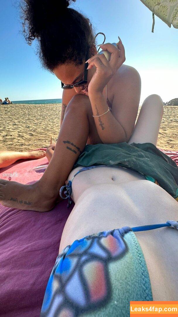 Dove Cameron / DoveCameron / darkwingdove leaked photo photo #0748