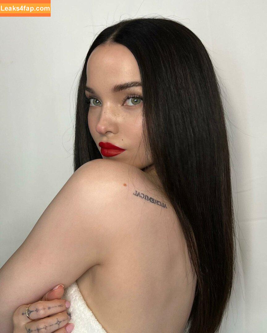 Dove Cameron / DoveCameron / darkwingdove leaked photo photo #0766