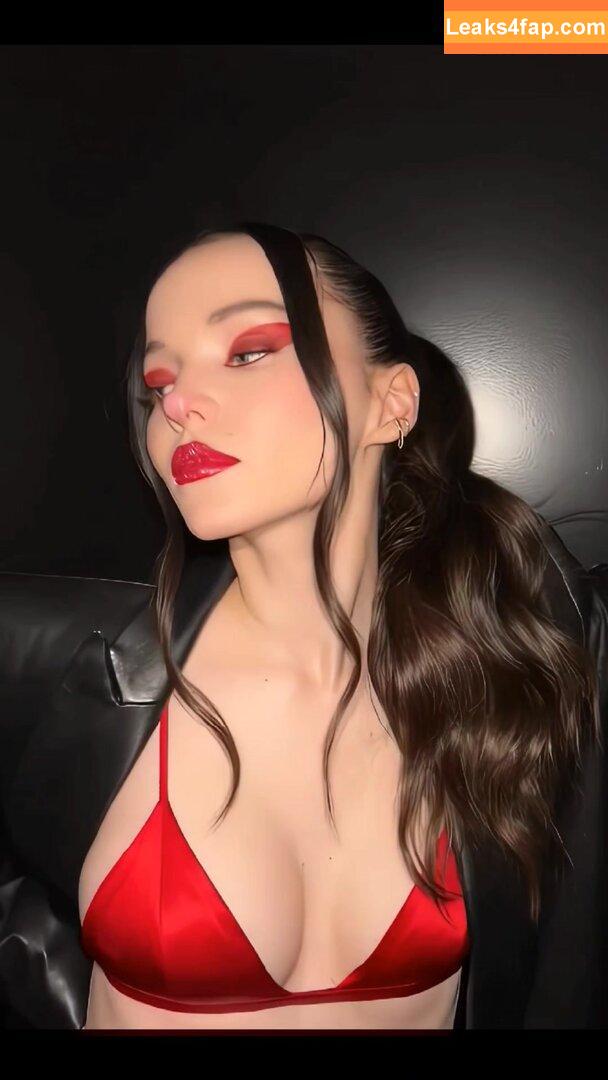 Dove Cameron / DoveCameron / darkwingdove leaked photo photo #0771