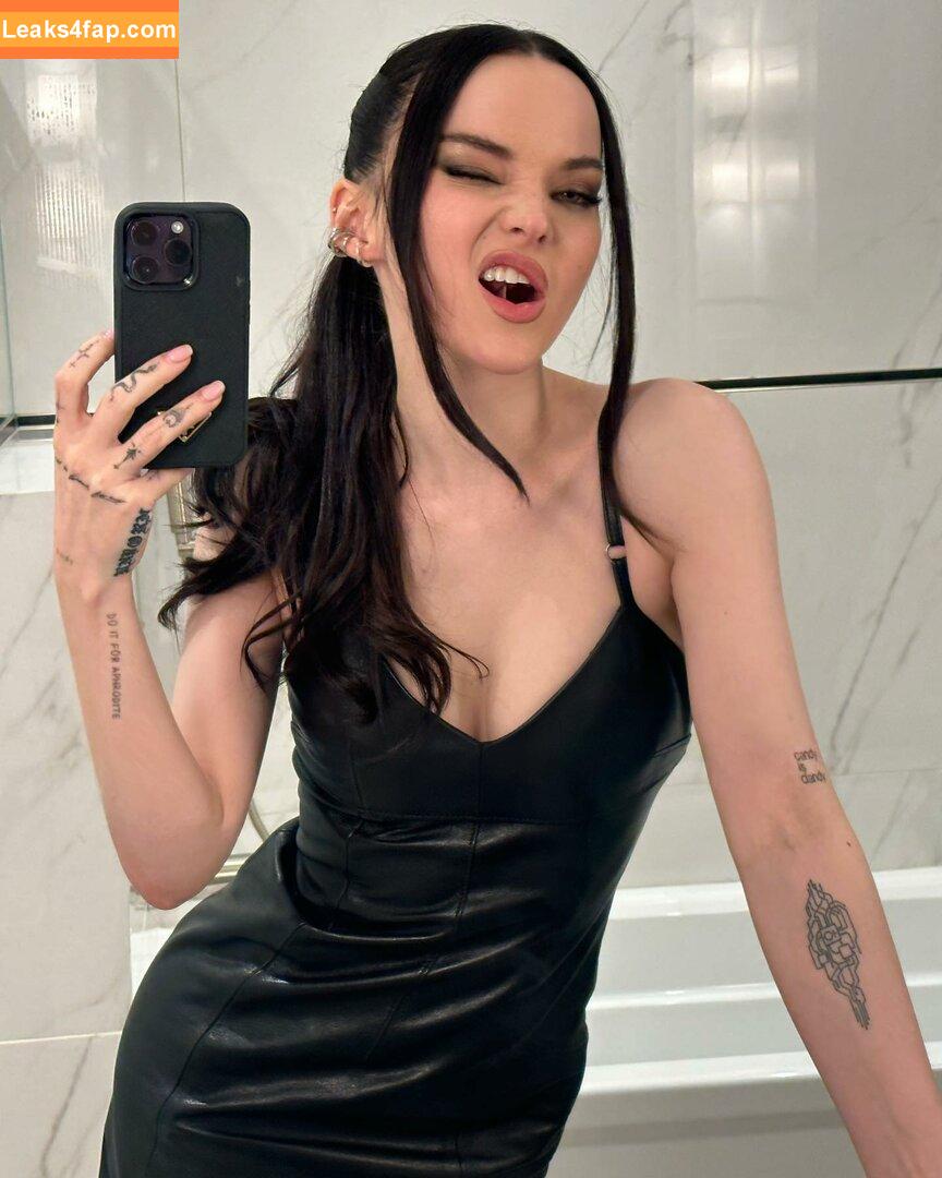 Dove Cameron / DoveCameron / darkwingdove leaked photo photo #0827