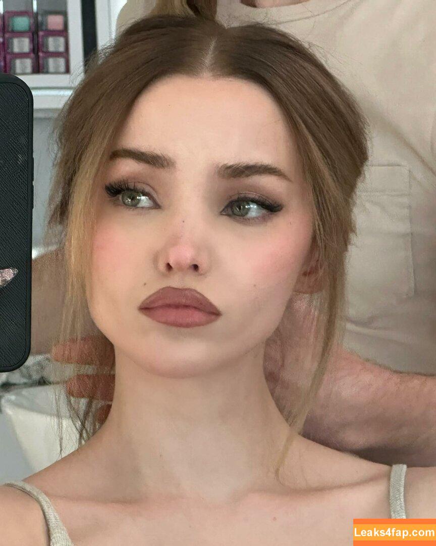 Dove Cameron / DoveCameron / darkwingdove leaked photo photo #0949