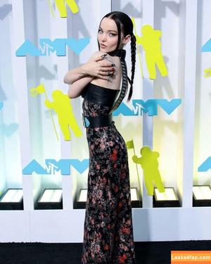 Dove Cameron photo #0097