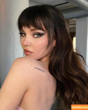 Dove Cameron photo #0494