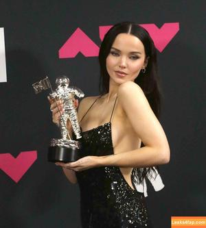 Dove Cameron photo #0529