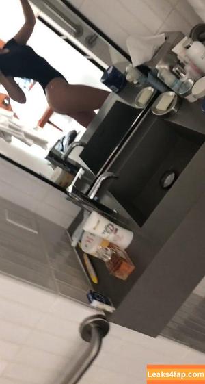 Dove Cameron photo #0712