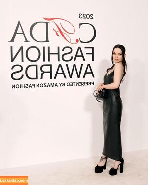 Dove Cameron photo #0782