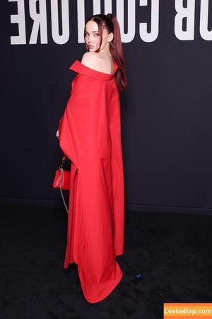Dove Cameron photo #0885
