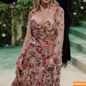 Dove Cameron photo #0968