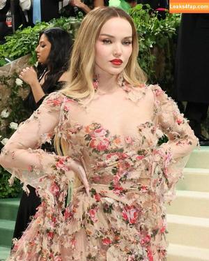 Dove Cameron photo #0972