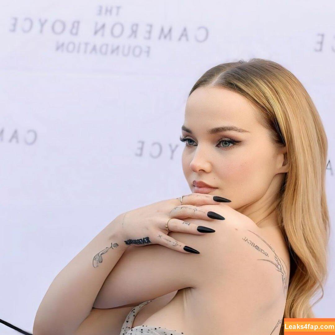 Dove Cameron / DoveCameron / darkwingdove leaked photo photo #1085