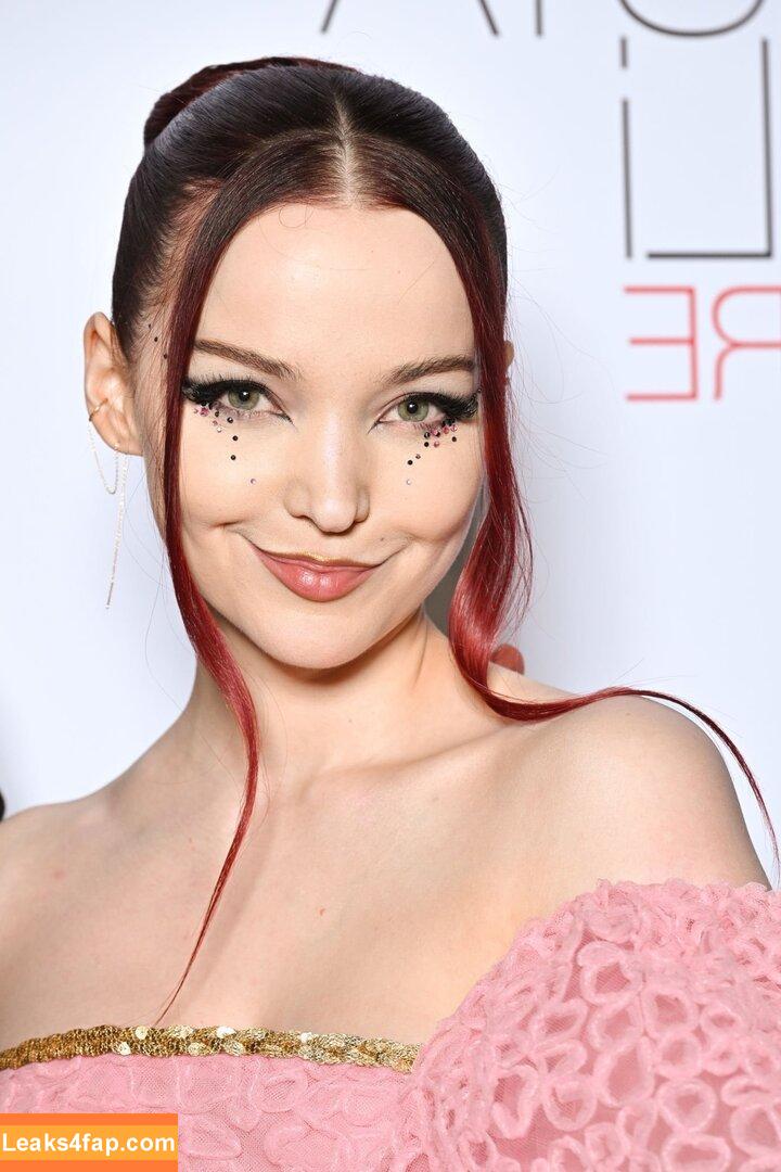 Dove Cameron / DoveCameron / darkwingdove leaked photo photo #1135