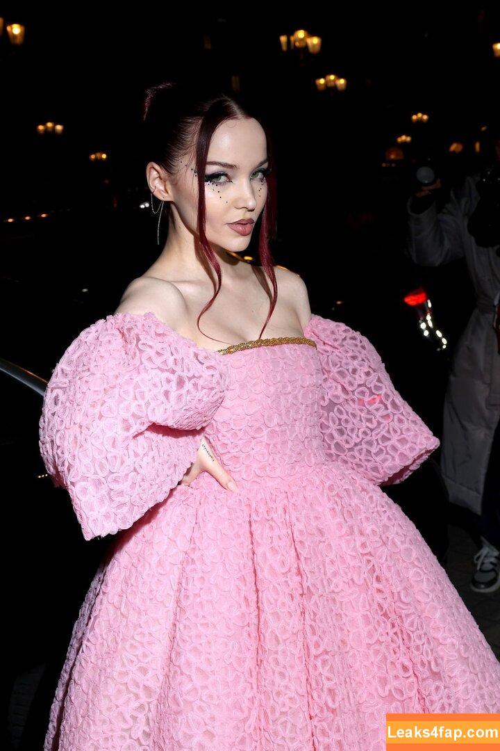 Dove Cameron / DoveCameron / darkwingdove leaked photo photo #1141