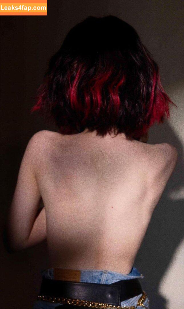 Dove Cameron / DoveCameron / darkwingdove leaked photo photo #1173