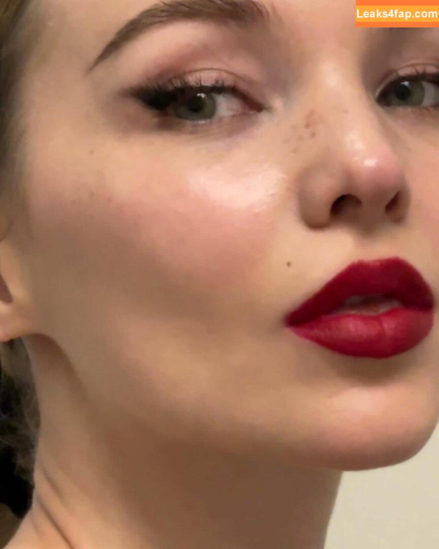 Dove Cameron / DoveCameron / darkwingdove leaked photo photo #1340