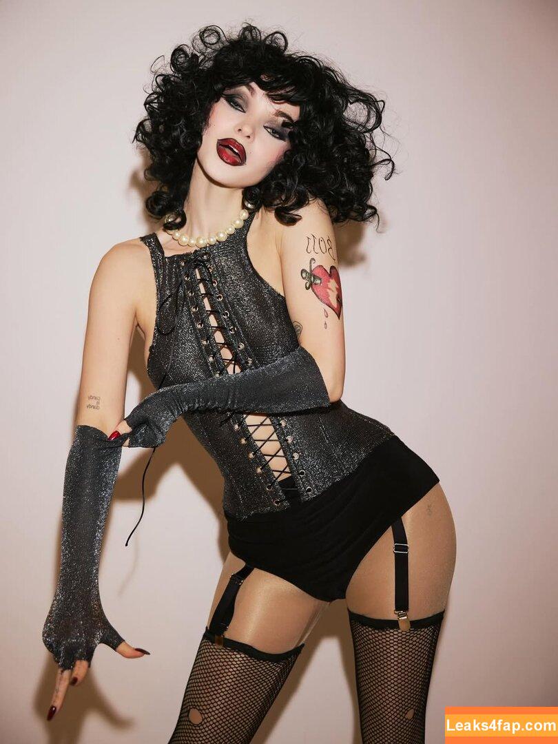 Dove Cameron / DoveCameron / darkwingdove leaked photo photo #1528