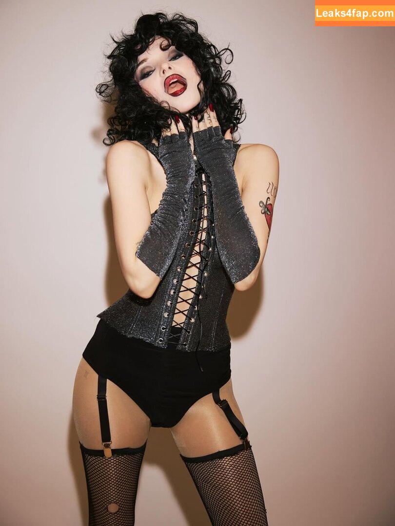 Dove Cameron / DoveCameron / darkwingdove leaked photo photo #1531