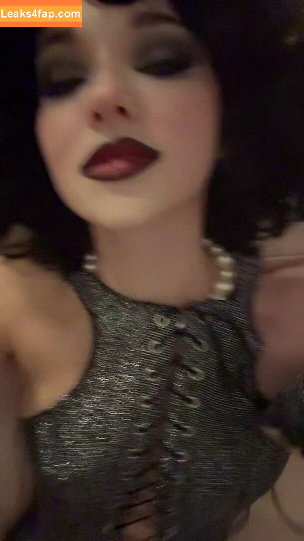 Dove Cameron / DoveCameron / darkwingdove leaked photo photo #1536