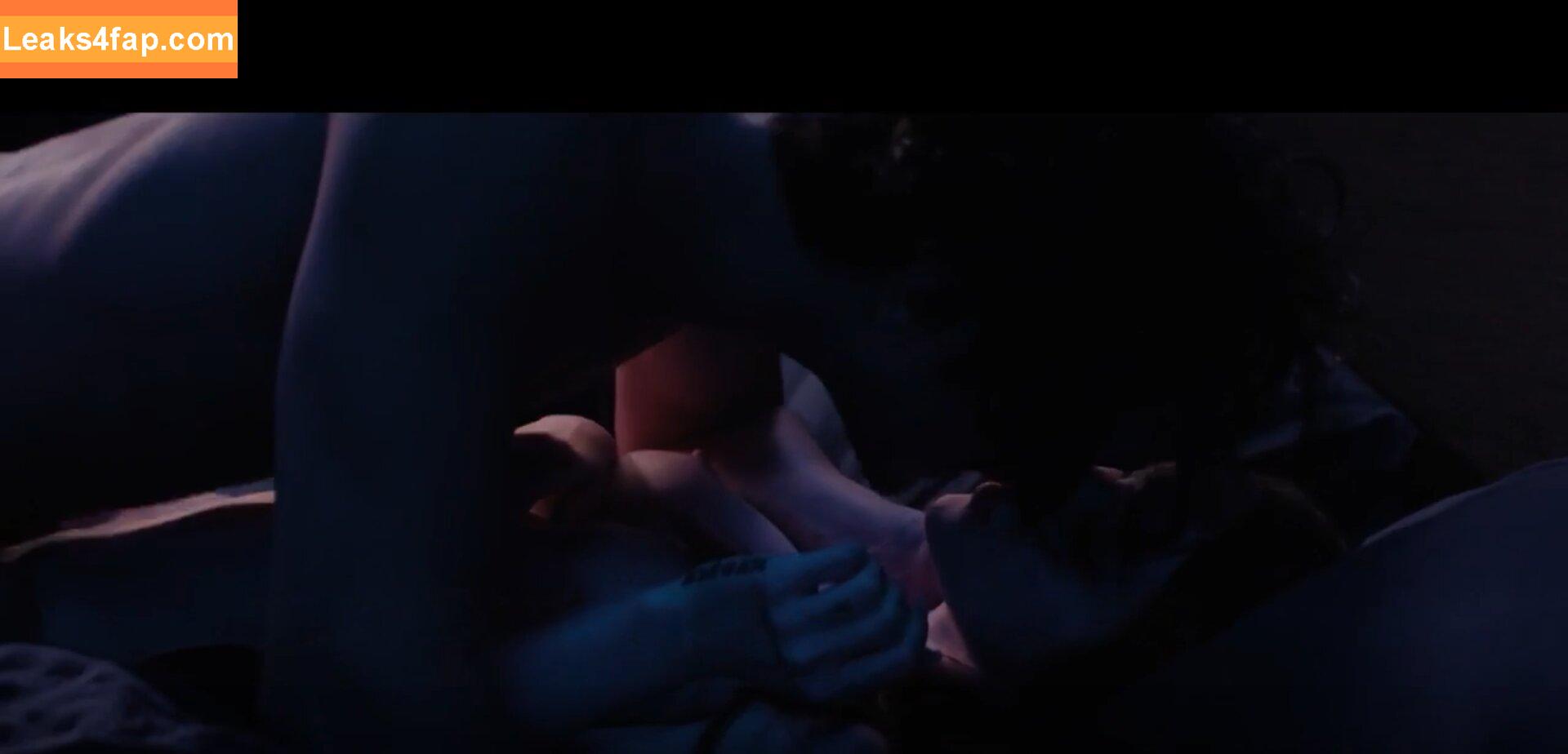 Dove Cameron / DoveCameron / darkwingdove leaked photo photo #1563