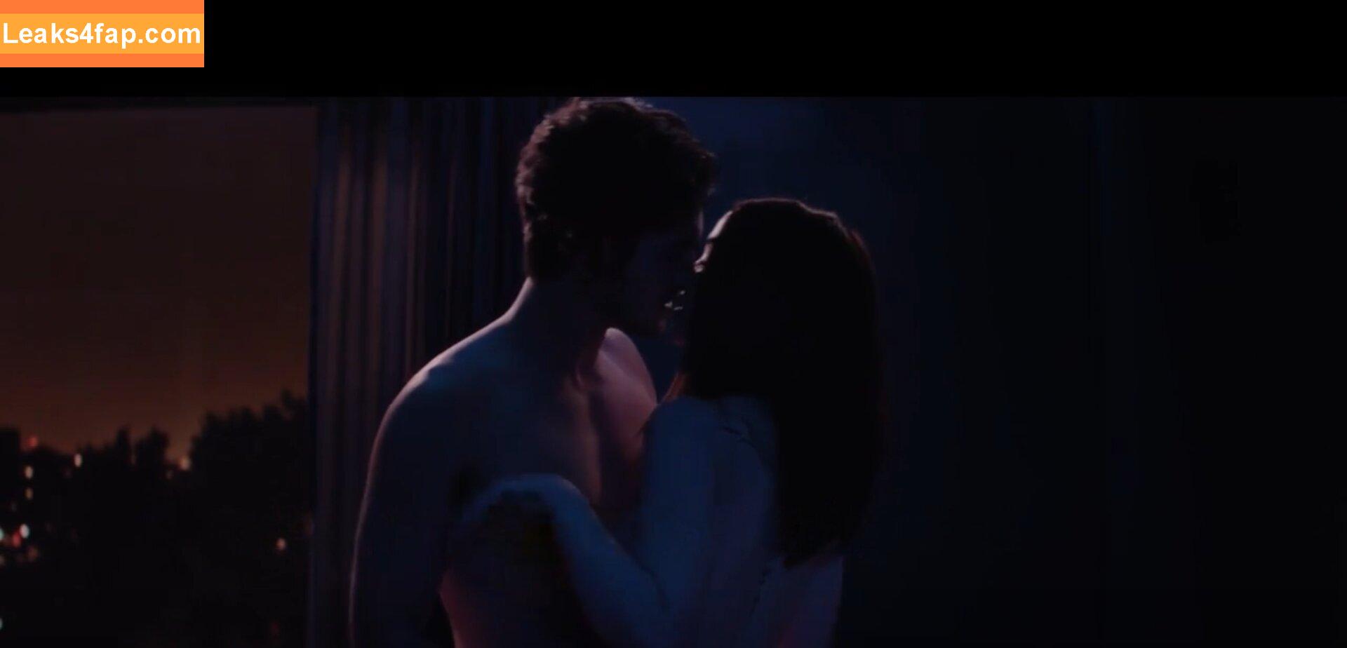 Dove Cameron / DoveCameron / darkwingdove leaked photo photo #1599