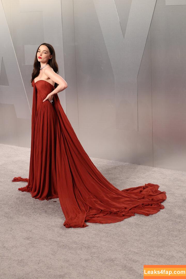 Dove Cameron / DoveCameron / darkwingdove leaked photo photo #1663