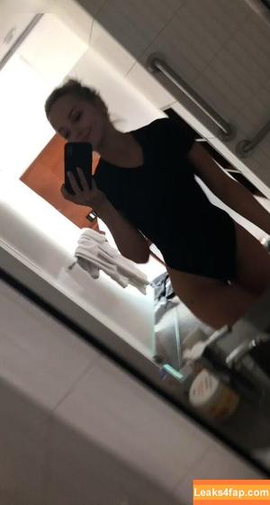Dove Cameron photo #1047