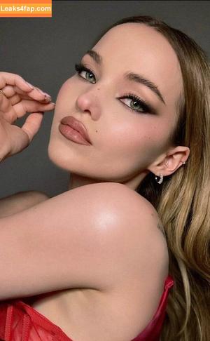 Dove Cameron фото #1507