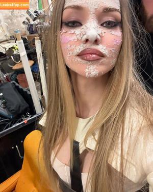 Dove Cameron фото #1510