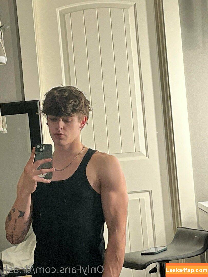 dr.ash / doctor_ash_ leaked photo photo #0010