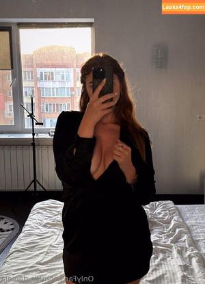 dr_daniela photo #0038