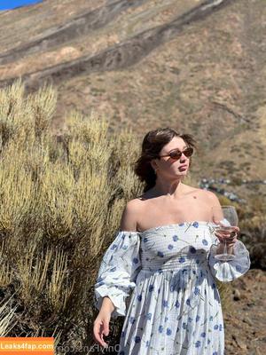 dr_daniela photo #0039