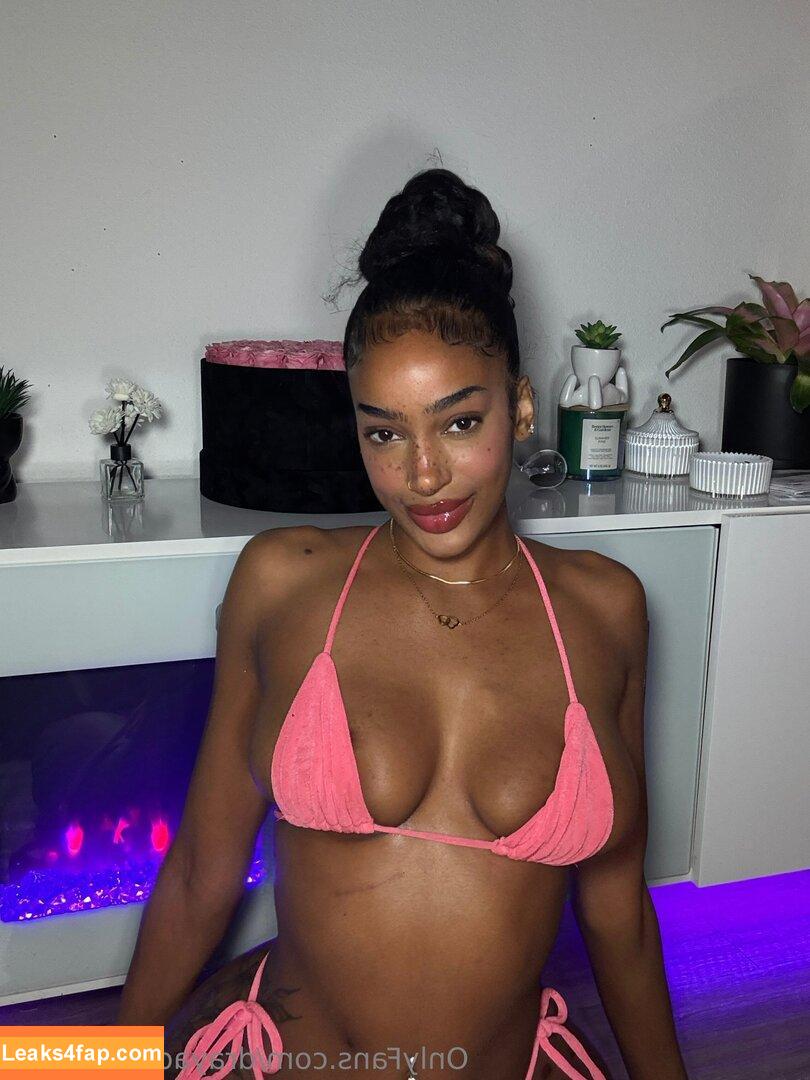 drayadominicana / Freckles / dreadominique leaked photo photo #0351
