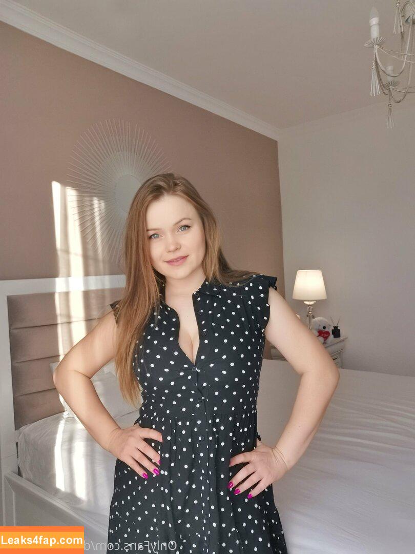 Dreamsweetgirl / celine / dreamsweetgirlprivate / xxCelinexxx leaked photo photo #0008