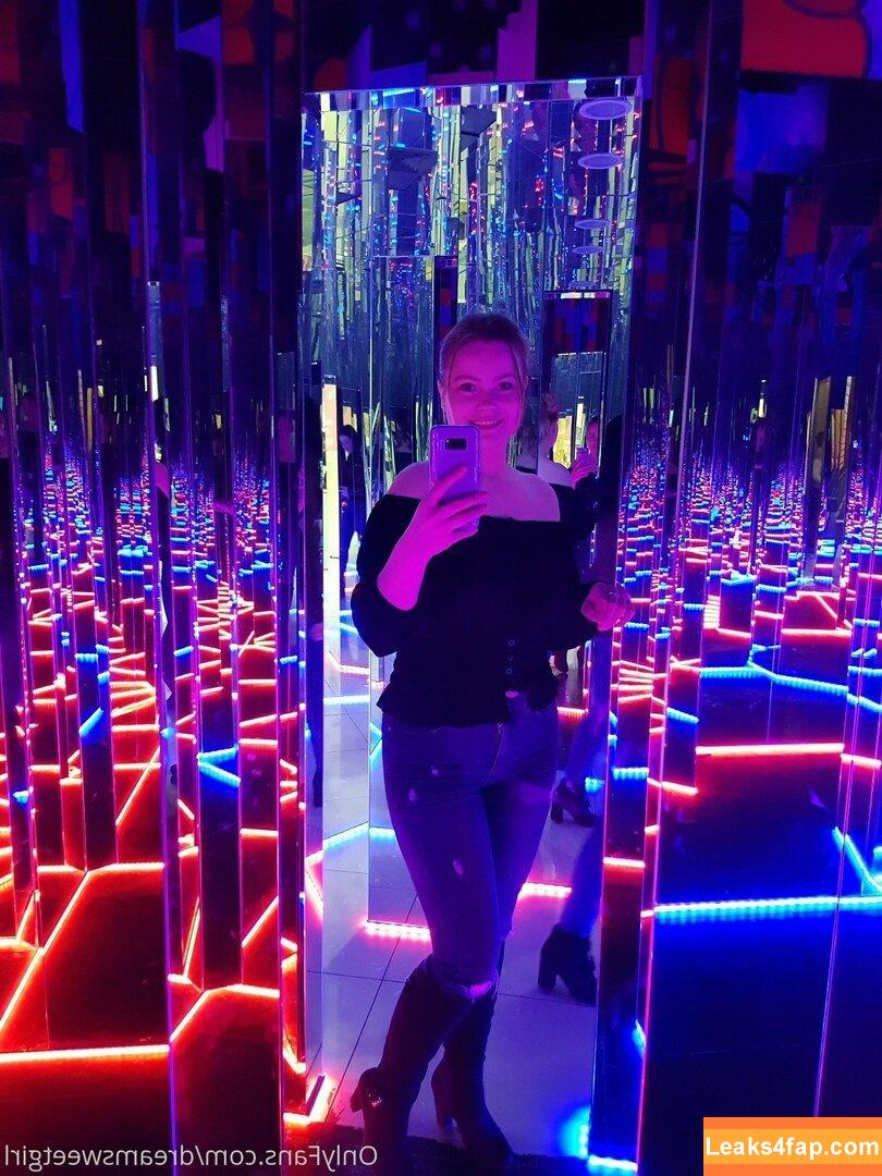 Dreamsweetgirl / celine / dreamsweetgirlprivate / xxCelinexxx leaked photo photo #0033