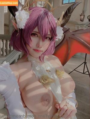 Dreamtamu photo #0449