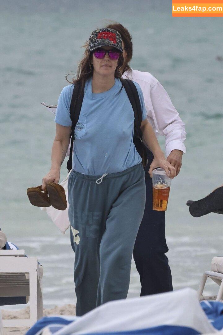 Drew Barrymore free nudes