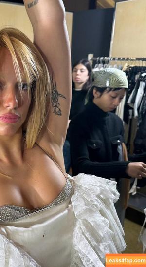 Dua Lipa photo #6402