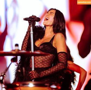 Dua Lipa photo #7428