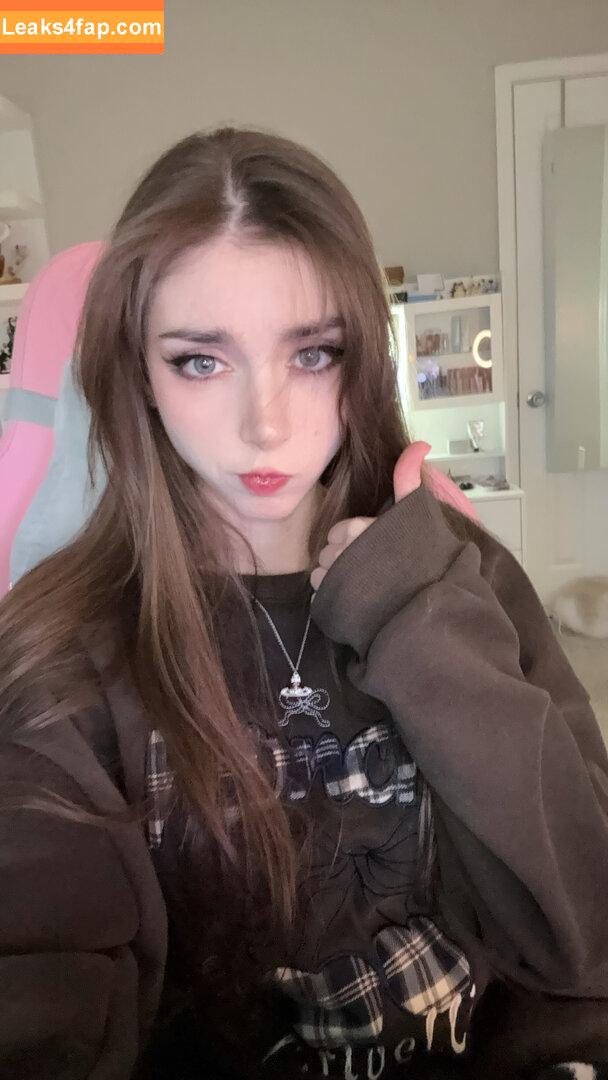 Duckie.Cos / Lexi / darlingducky / duckie_cos leaked photo photo #0433