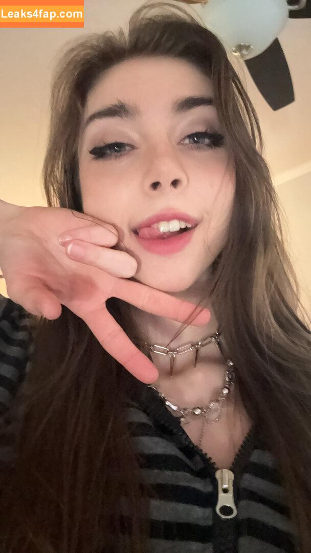 Duckie.Cos / Lexi / darlingducky / duckie_cos leaked photo photo #0434