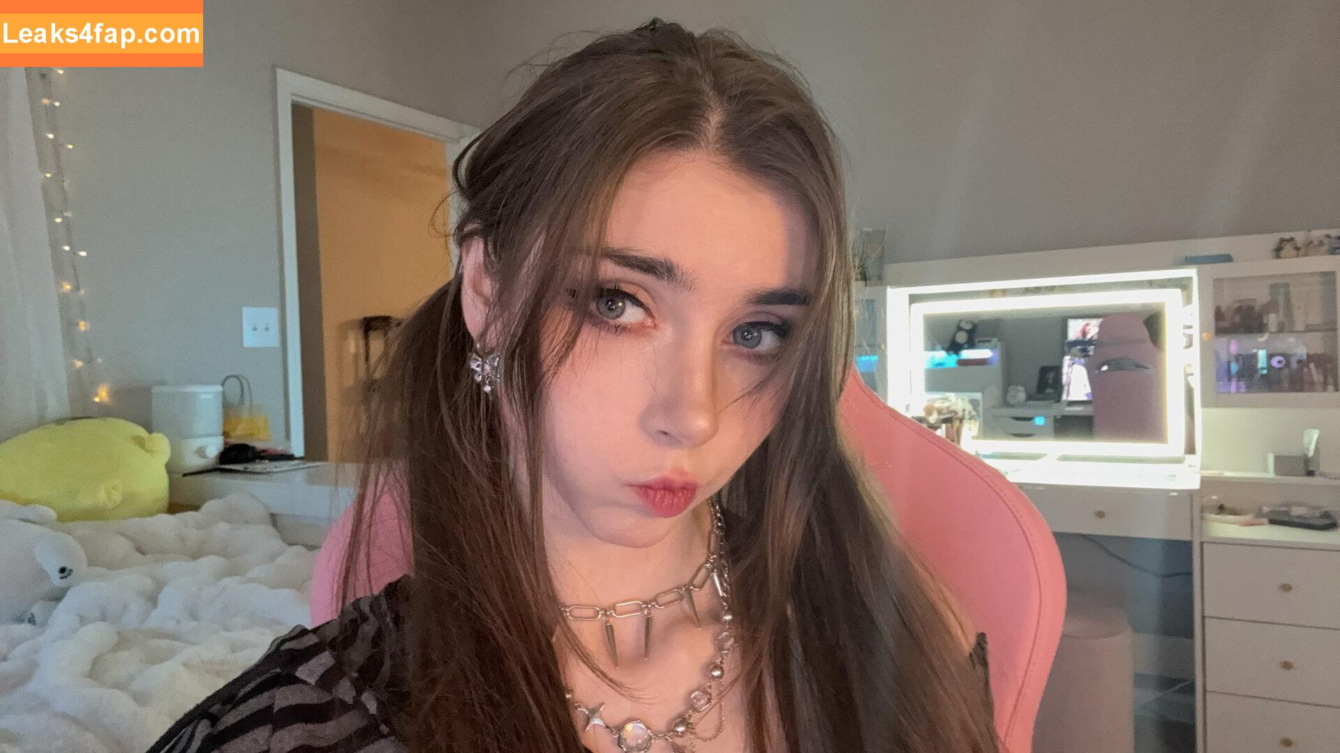 Duckie.Cos / Lexi / darlingducky / duckie_cos leaked photo photo #0436