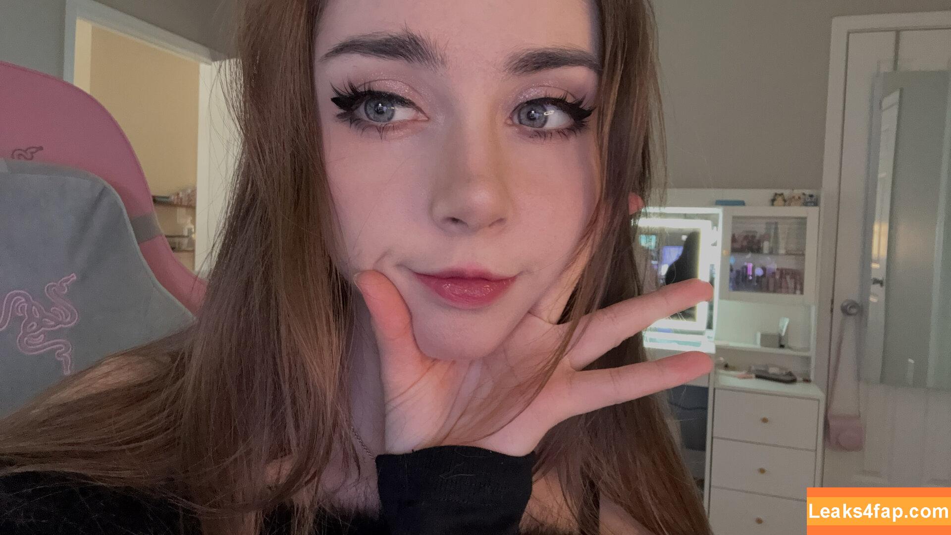 Duckie.Cos / Lexi / darlingducky / duckie_cos leaked photo photo #0438