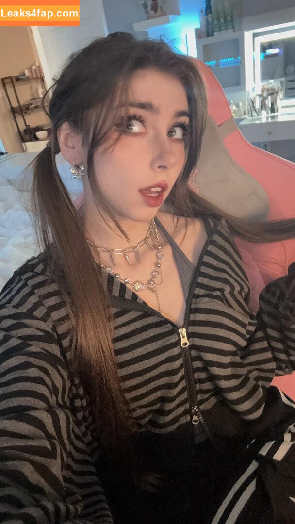 Duckie.Cos / Lexi / darlingducky / duckie_cos leaked photo photo #0439