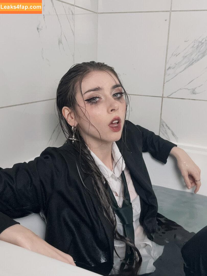 Duckie.Cos / Lexi / darlingducky / duckie_cos leaked photo photo #0522