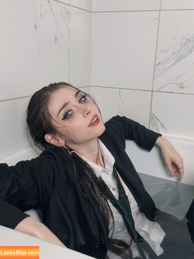 Duckie.Cos / Lexi / darlingducky / duckie_cos leaked photo photo #0523